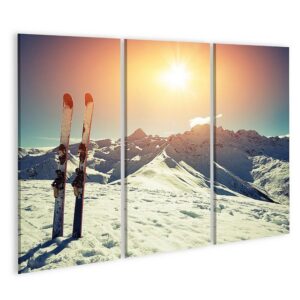 islandburner Leinwandbild Bild auf Leinwand Skier im Schnee in den Bergen Wandbild Poster Kunstd