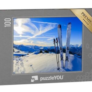 puzzleYOU Puzzle Bereit für die Abfahrt: Skier im Schnee, 100 Puzzleteile, puzzleYOU-Kollektionen Sport, Winter, Himmel & Jahreszeiten