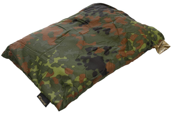 Carinthia Reisekissen 30 x 40 cm mit Packsack flecktarn